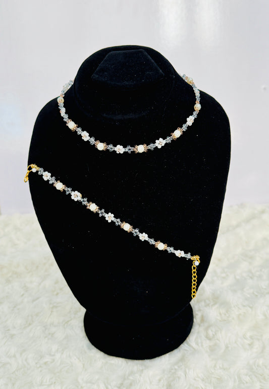 "Handmade White Flower Beaded Jewelry Set – Necklace and Bracelet with Gold Accents