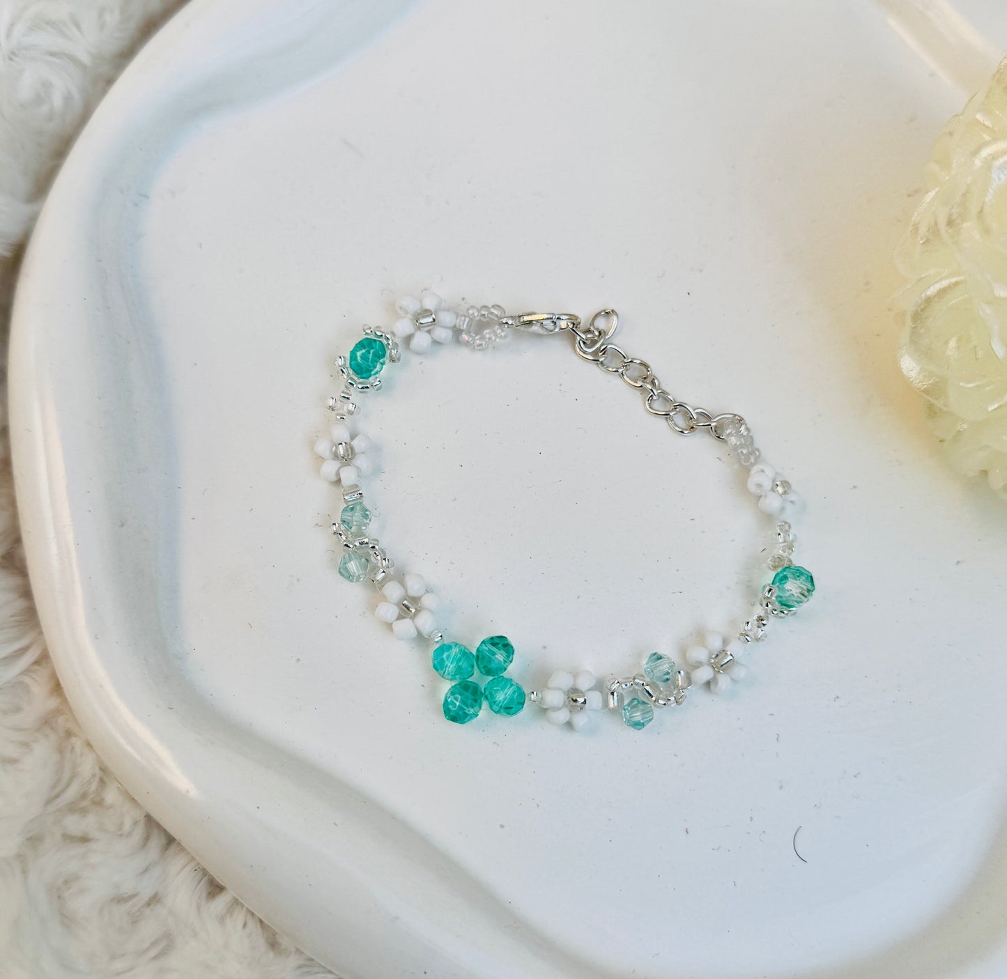 Crystal Flower Beaded Bracelet – Handmade White and Teal Elegance