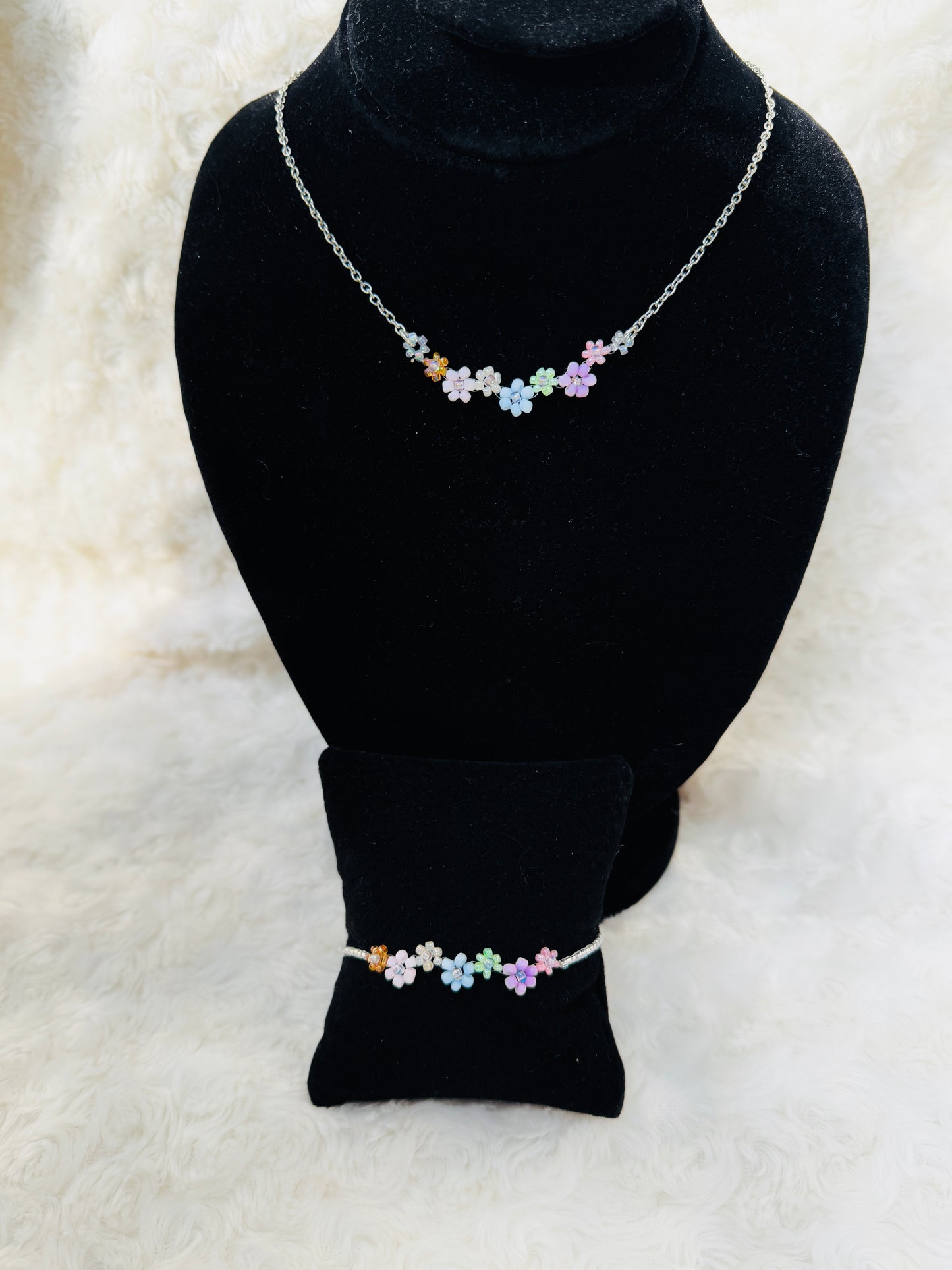 Pastel Floral Jewelry Set – Necklace and Bracelet