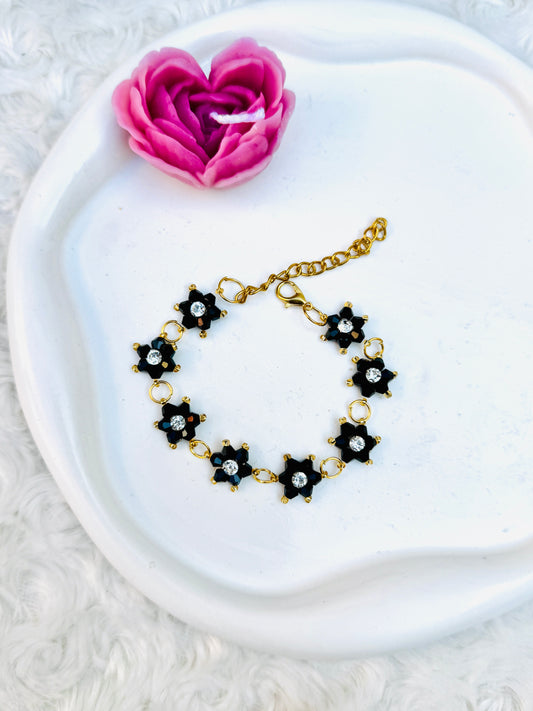 "Elegant Black Crystal Beaded Bracelet – Flower Design