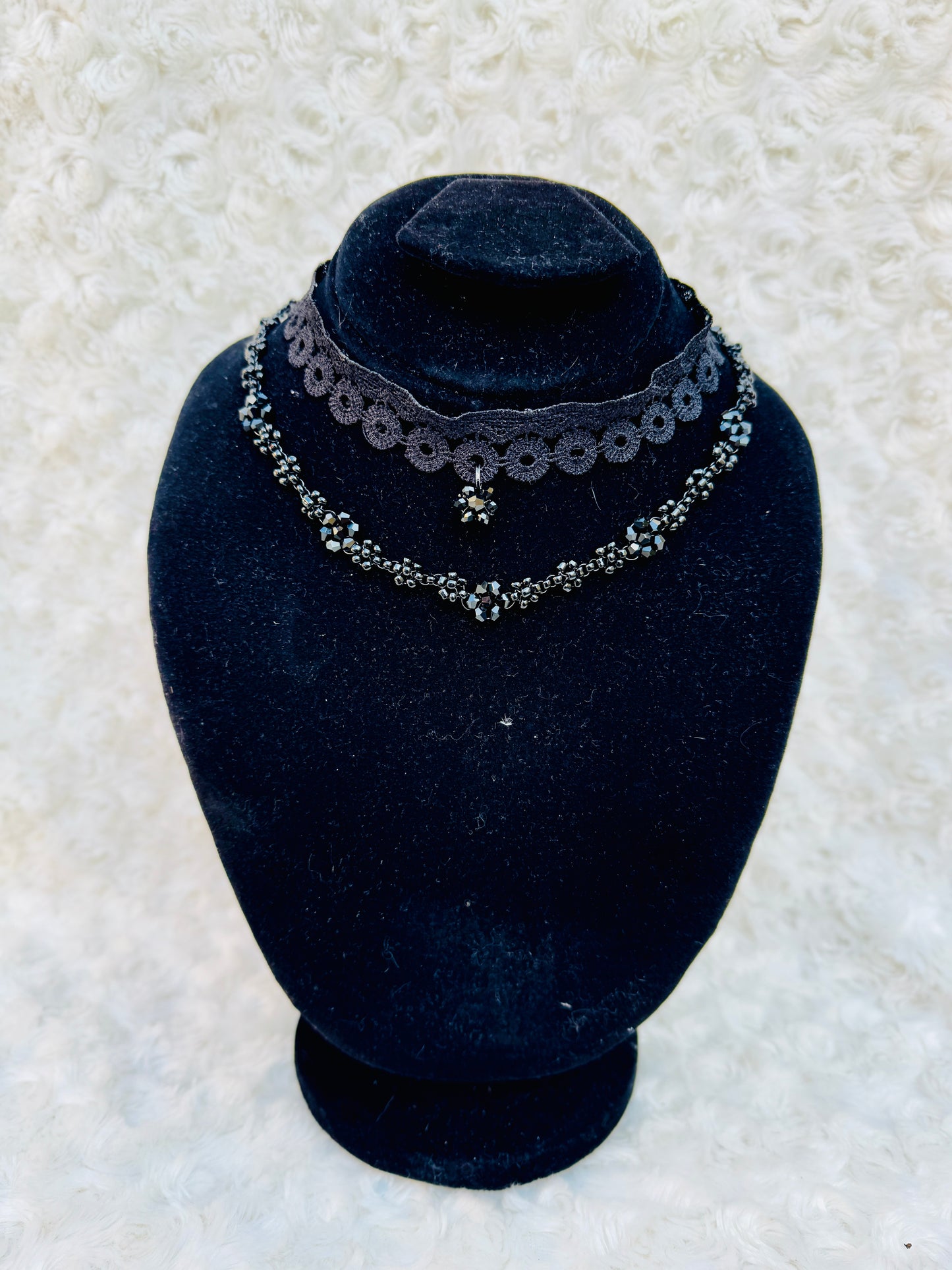 Elegant Black Lace Choker with Beaded Layer and Pendant